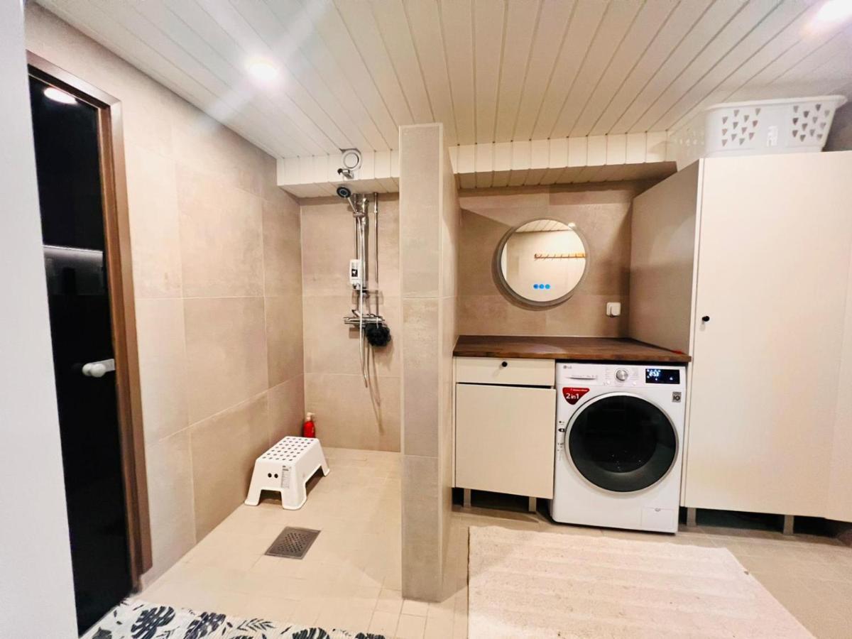Welcoming Shared Room With Free Parking And Sauna Vanda Eksteriør bilde
