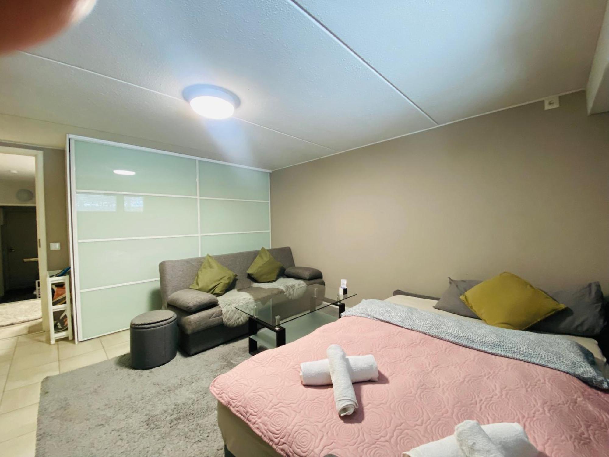 Welcoming Shared Room With Free Parking And Sauna Vanda Eksteriør bilde